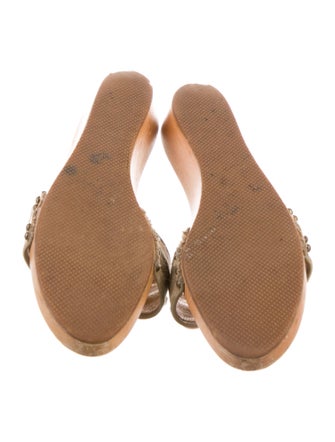 Salvatore Ferragamo Leather Floral Print Slides