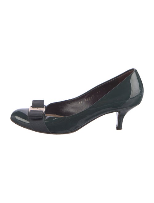 Salvatore Ferragamo Vara Bow Accent Patent Leather Pumps