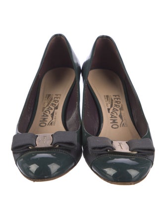 Salvatore Ferragamo Vara Bow Accent Patent Leather Pumps