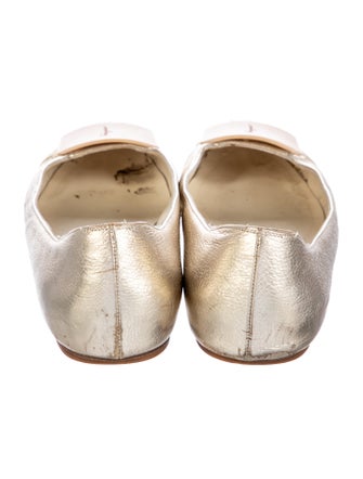 Salvatore Ferragamo Leather Ruffle Embellishment Ballet Flats