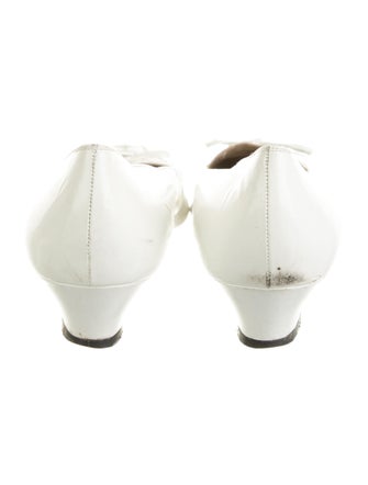 Salvatore Ferragamo Vara Bow Accent Patent Leather Mules