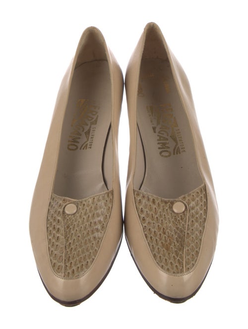 Salvatore Ferragamo Vara Bow Accent Leather Pumps
