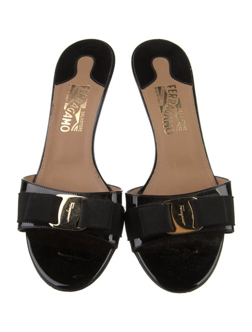 Salvatore Ferragamo Vara Bow Accent Patent Leather Slides