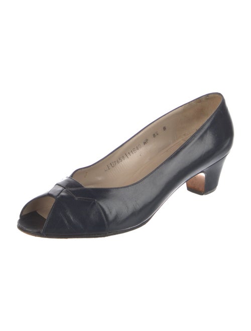 Salvatore Ferragamo Vara Bow Accent Leather Flats