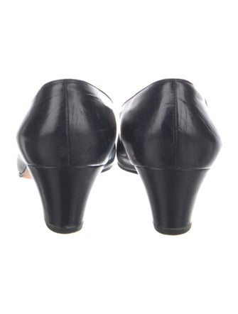 Salvatore Ferragamo Vara Bow Accent Leather Flats