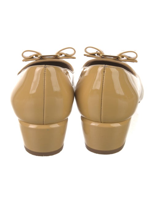 Salvatore Ferragamo Vara Bow Accent Patent Leather Pumps