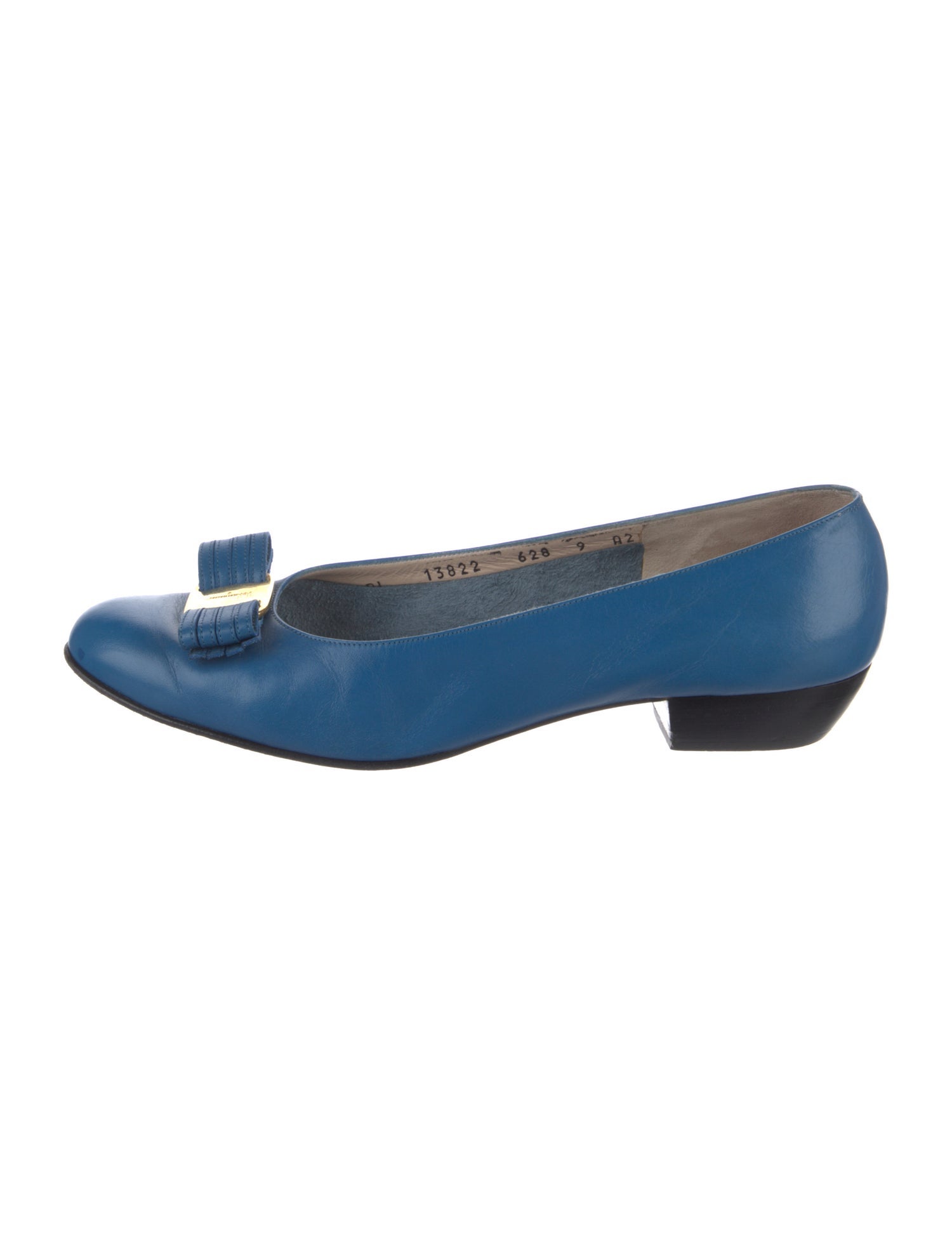 Salvatore Ferragamo Gancini Logo Leather Flats
