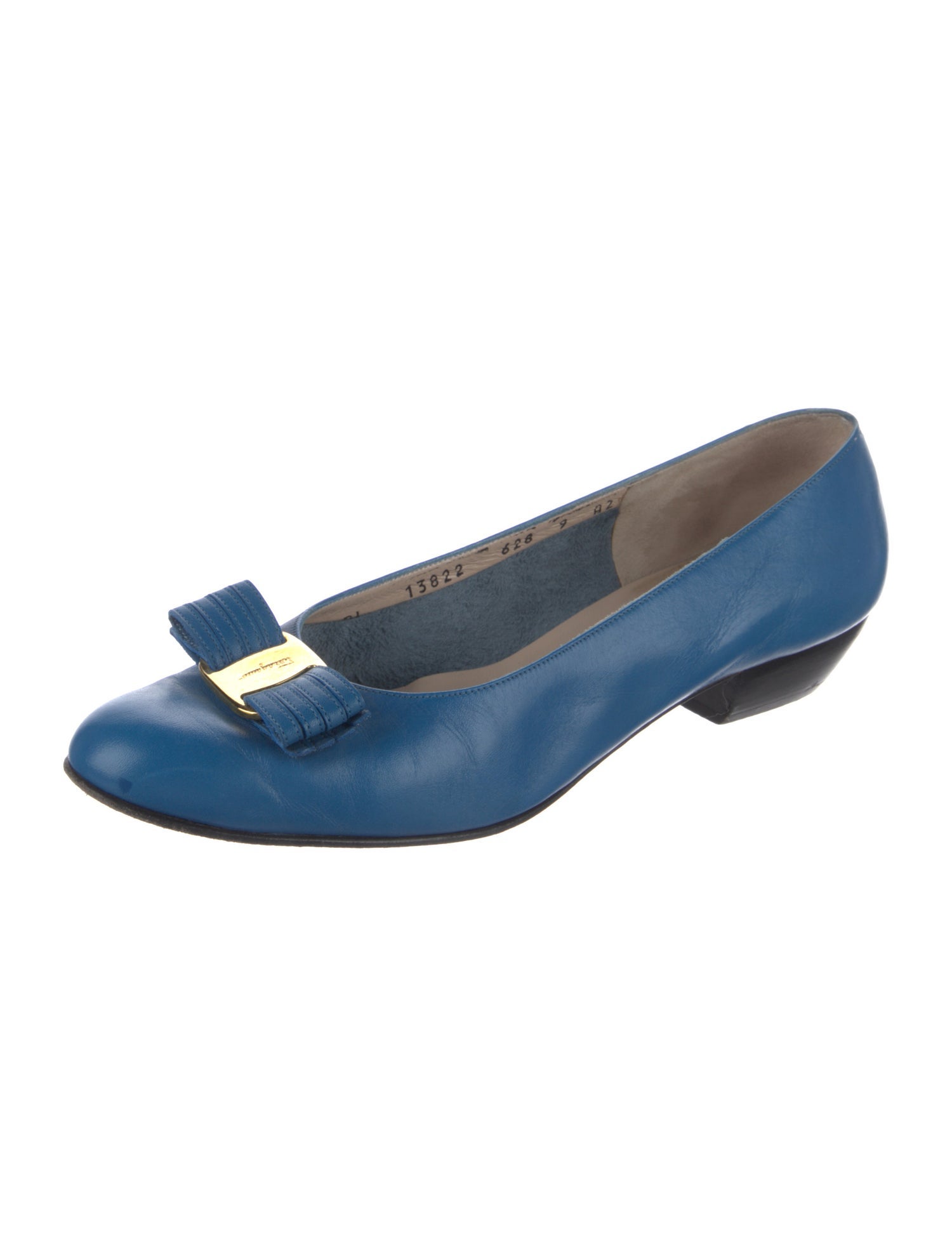 Salvatore Ferragamo Gancini Logo Leather Flats