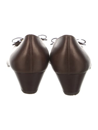 Salvatore Ferragamo Vara Bow Accent Leather Pumps