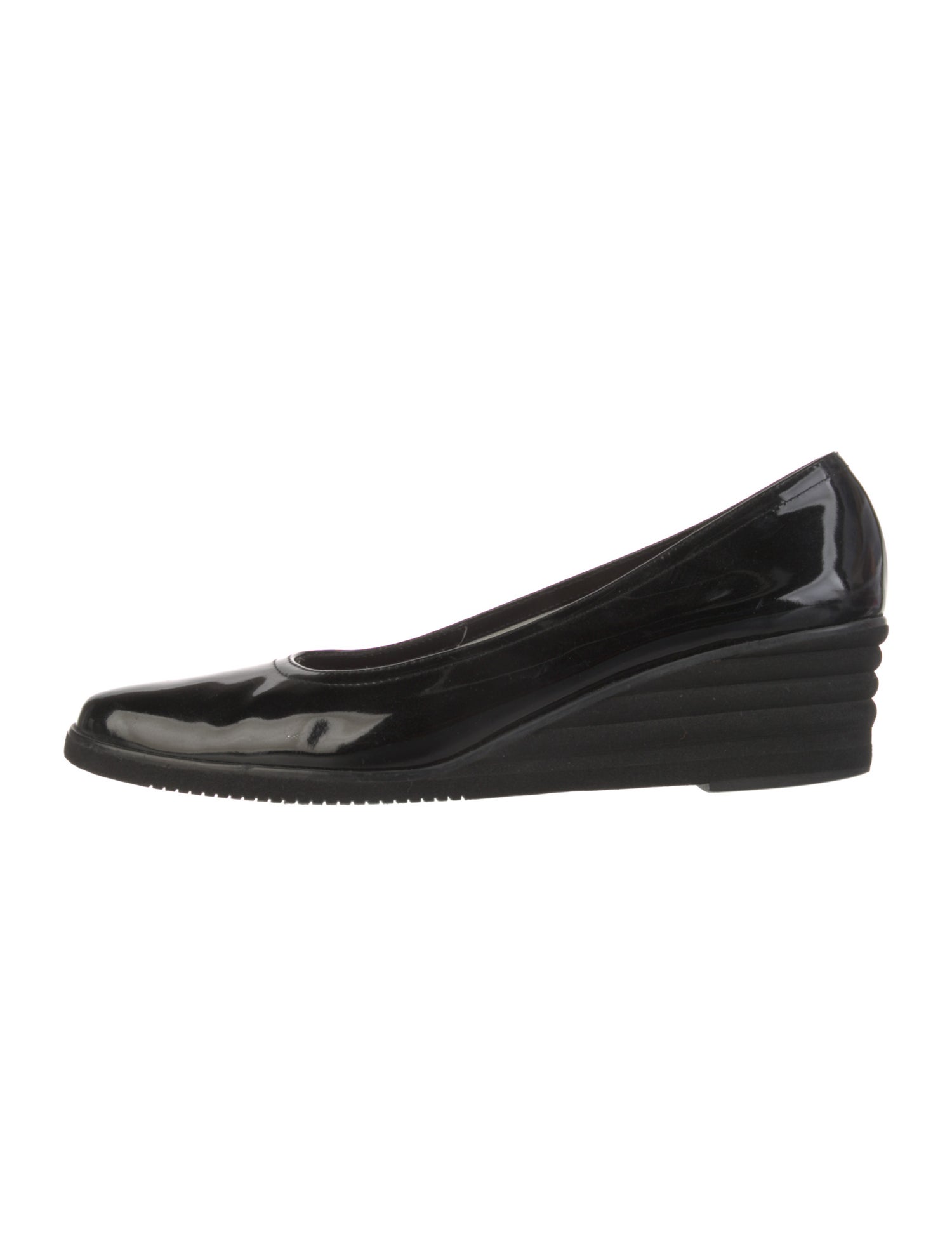 Salvatore Ferragamo Patent Leather Pumps