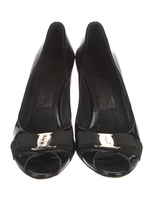 Salvatore Ferragamo Vara Bow Accent Patent Leather Pumps