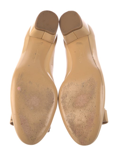 Salvatore Ferragamo Vara Bow Accent Patent Leather Pumps