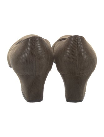 Salvatore Ferragamo Leather Pumps