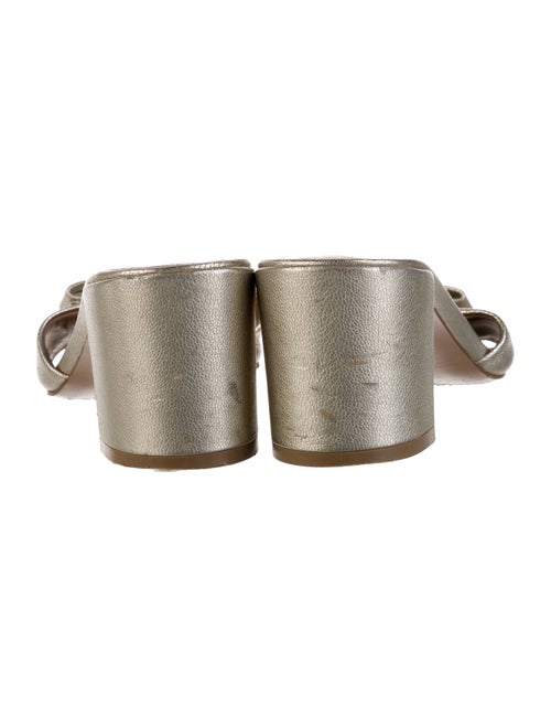 Salvatore Ferragamo Vara Bow Accent Leather Slides