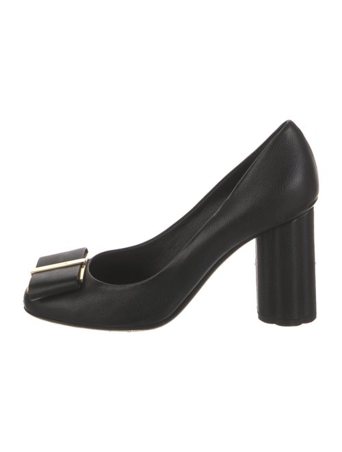 Salvatore Ferragamo Vara Bow Accent Leather Pumps