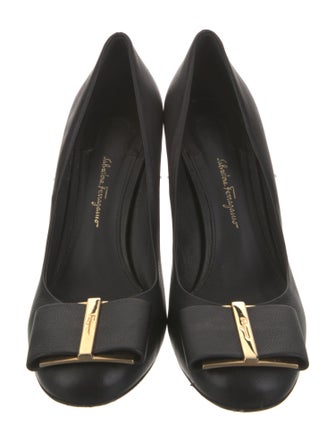 Salvatore Ferragamo Vara Bow Accent Leather Pumps
