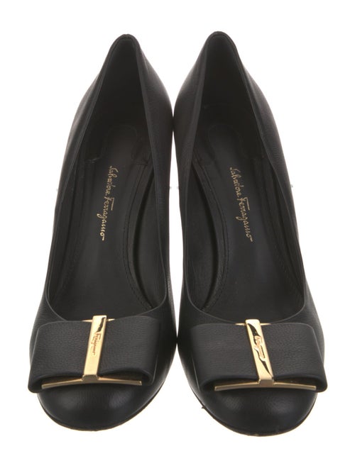 Salvatore Ferragamo Vara Bow Accent Leather Pumps