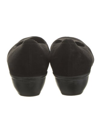 Salvatore Ferragamo Suede Flats