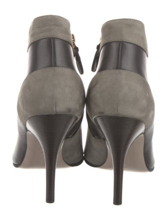 Salvatore Ferragamo Leather Pumps