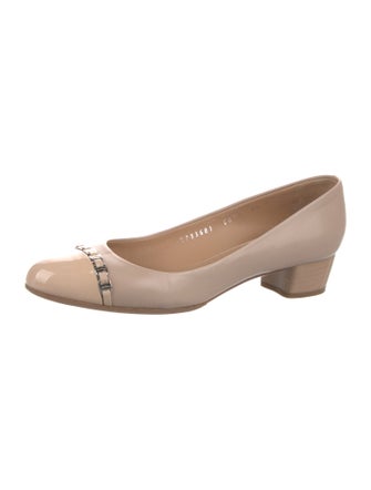 Salvatore Ferragamo Vara Bow Accent Leather Pumps