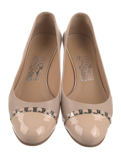 Salvatore Ferragamo Vara Bow Accent Leather Pumps
