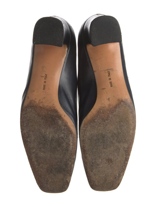 Salvatore Ferragamo Gancini Logo Leather Pumps