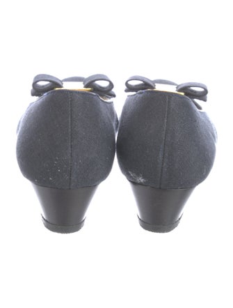 Salvatore Ferragamo Bow Accents Pumps