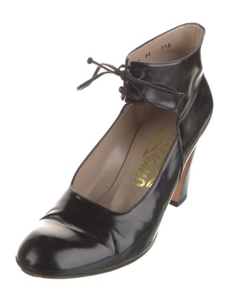 Salvatore Ferragamo Gancini Logo Leather Pumps