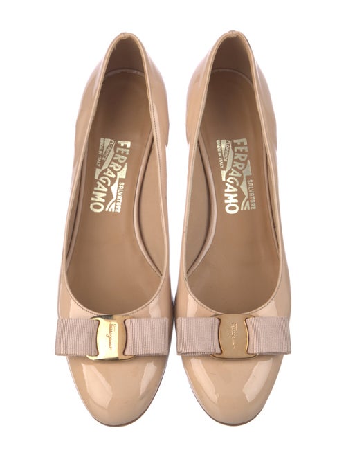 Salvatore Ferragamo Vara Bow Accent Patent Leather Pumps