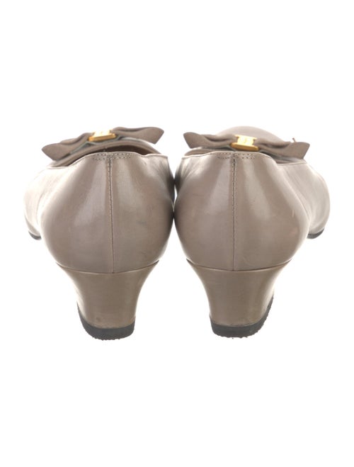 Salvatore Ferragamo Vara Bow Accent Leather Flats