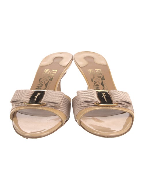Salvatore Ferragamo Vara Bow Accent Patent Leather Slides