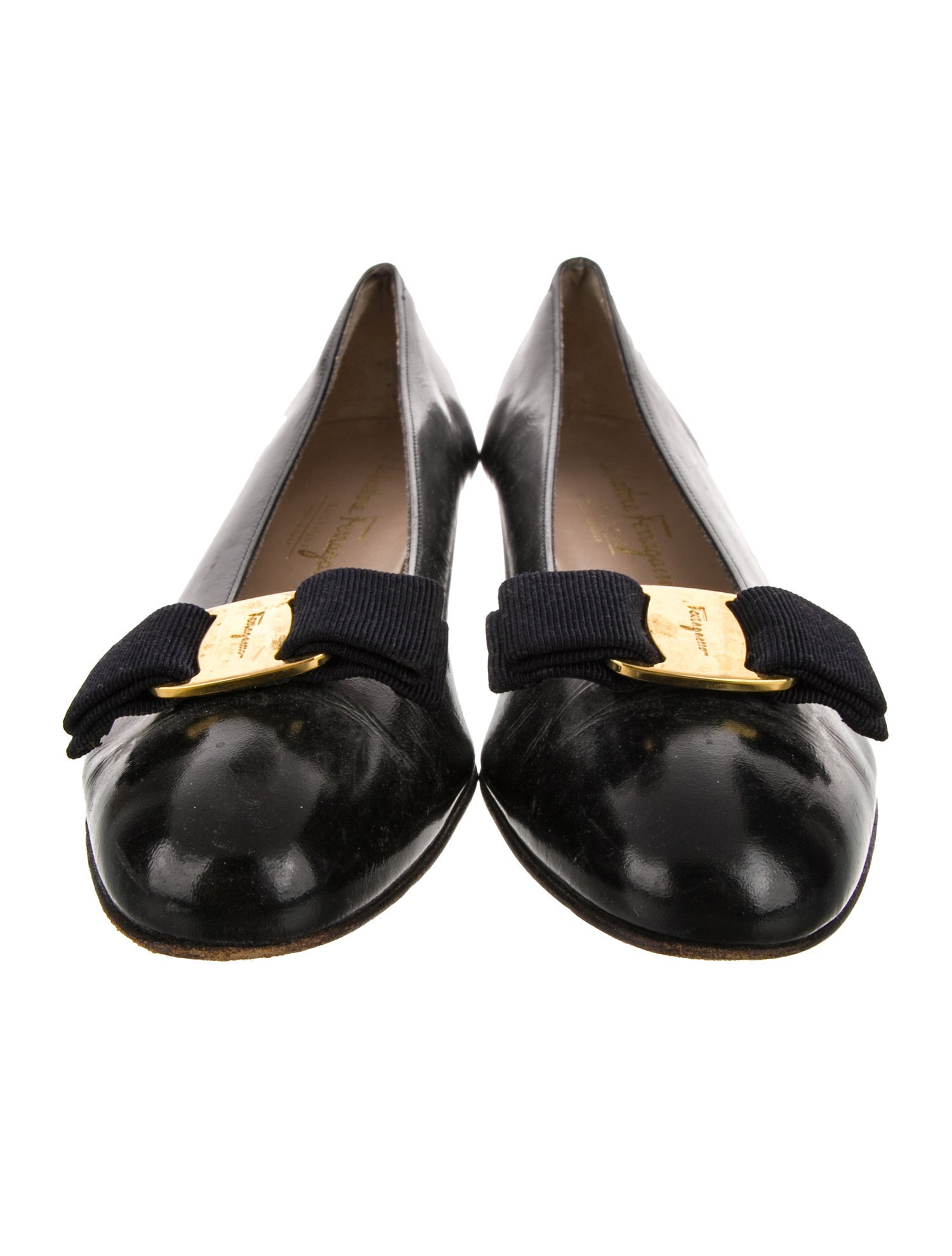 Salvatore Ferragamo Vara Bow Accent Leather Pumps
