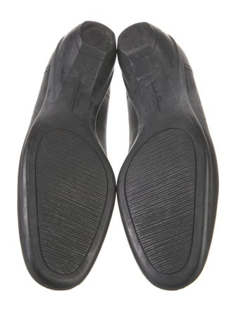 Salvatore Ferragamo Gancio Logo Leather Pumps