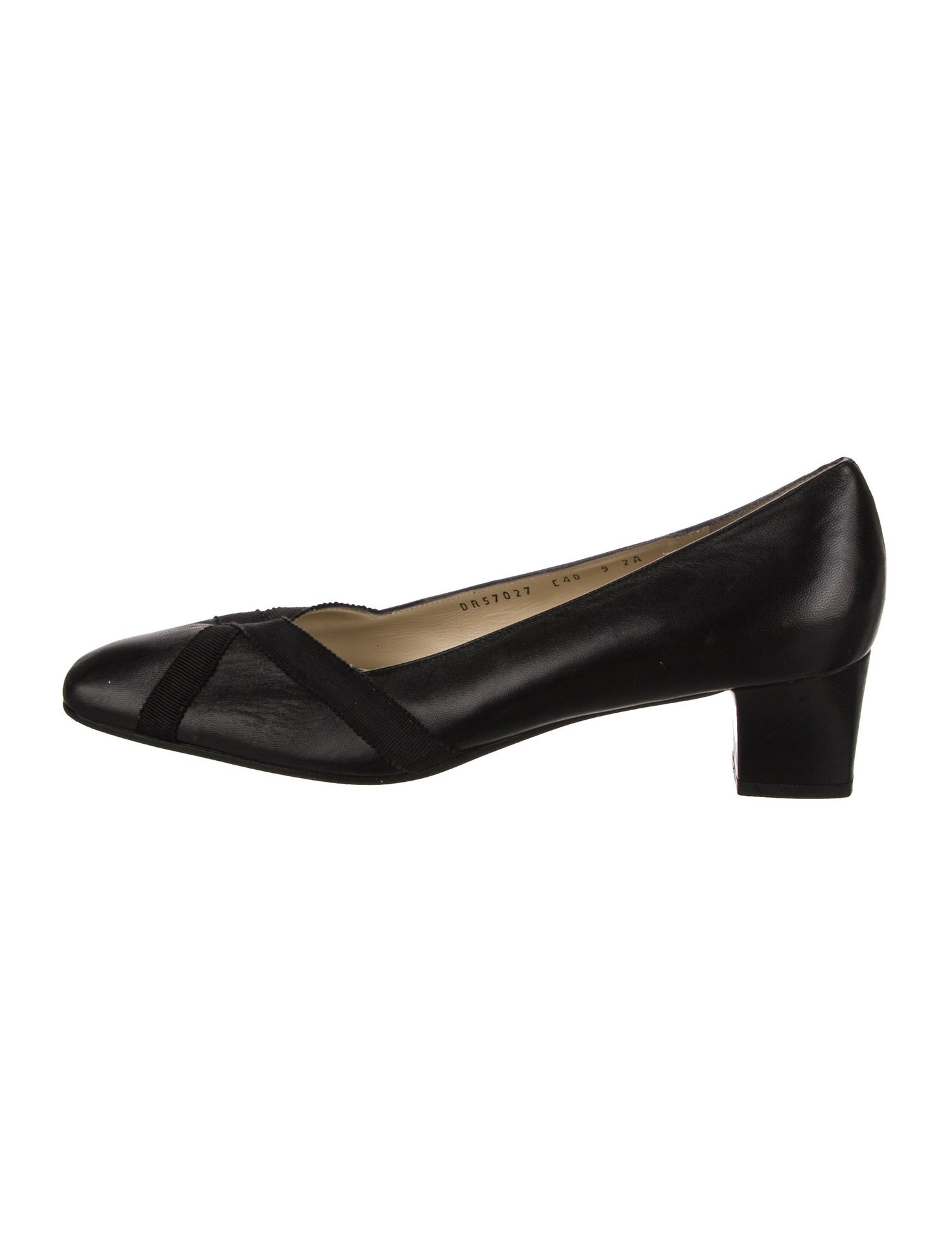 Salvatore Ferragamo Vara Bow Accent Leather Pumps