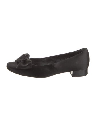 Salvatore Ferragamo Satin Bow Accents Pumps