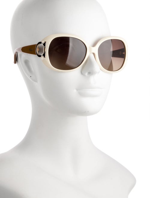 Salvatore Ferragamo Oversize Tinted Sunglasses