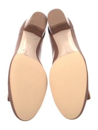 Salvatore Ferragamo Vara Bow Accent Leather Pumps