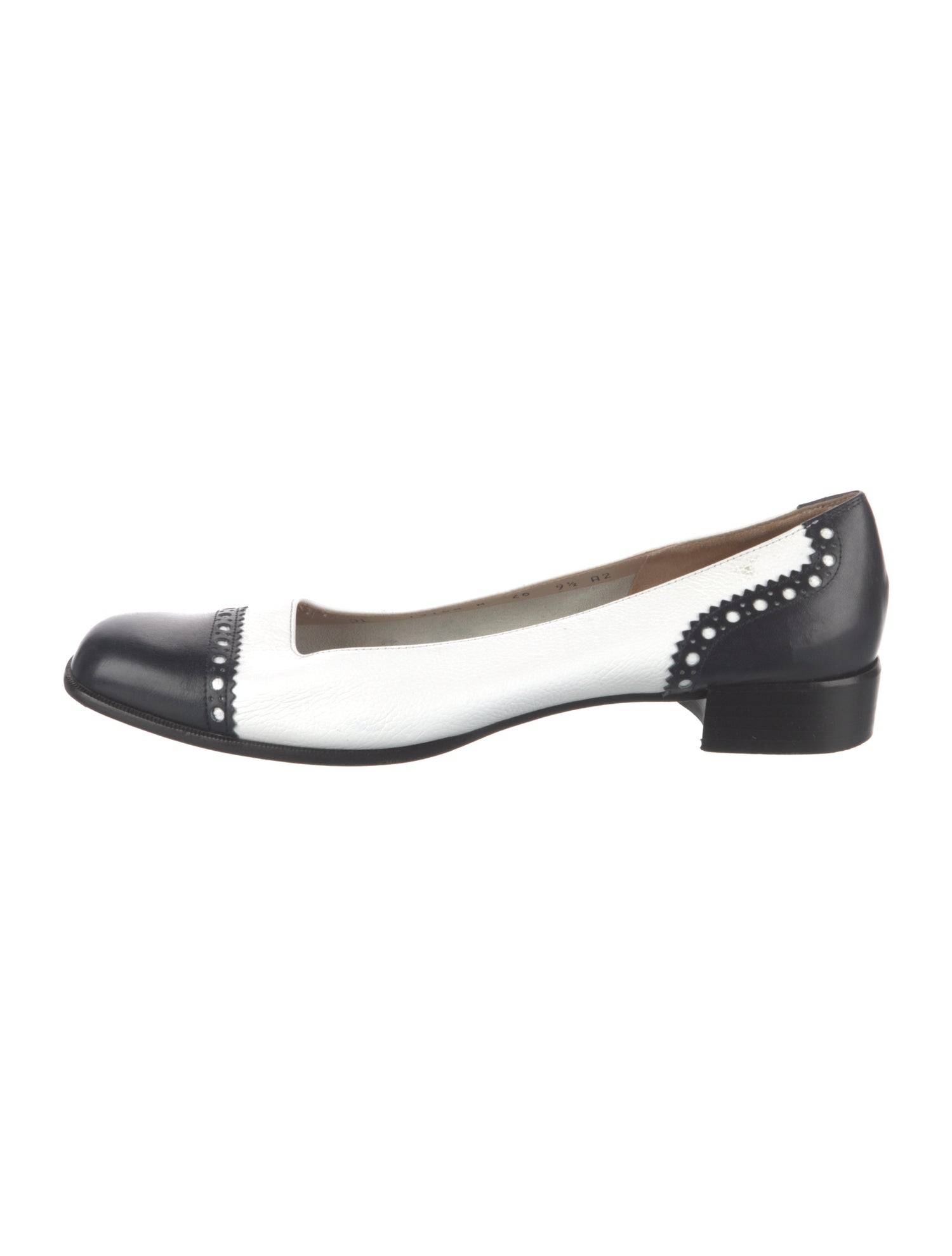 Salvatore Ferragamo Boutique Leather Ballet Flats