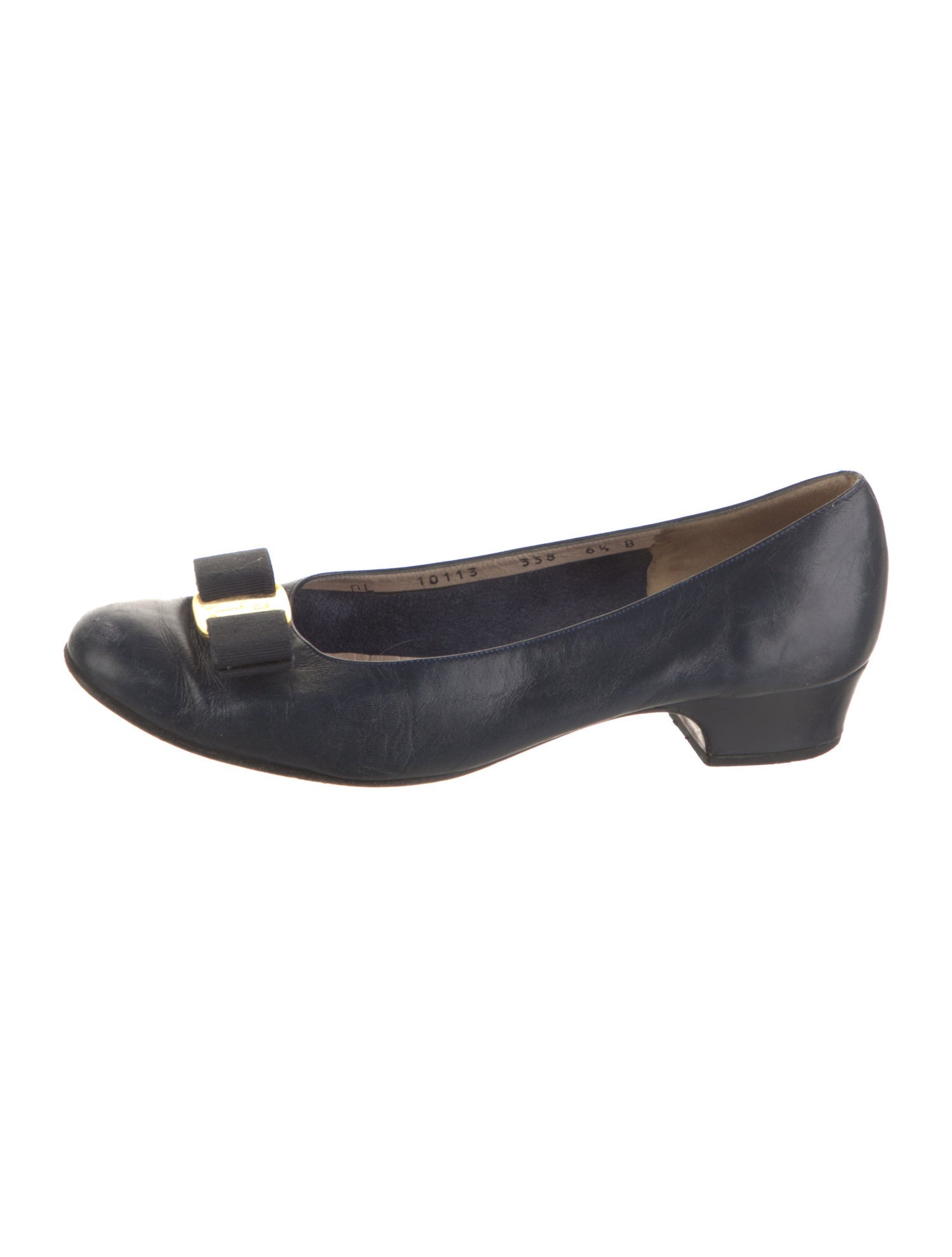 Salvatore Ferragamo Vara Bow Accent Leather Pumps