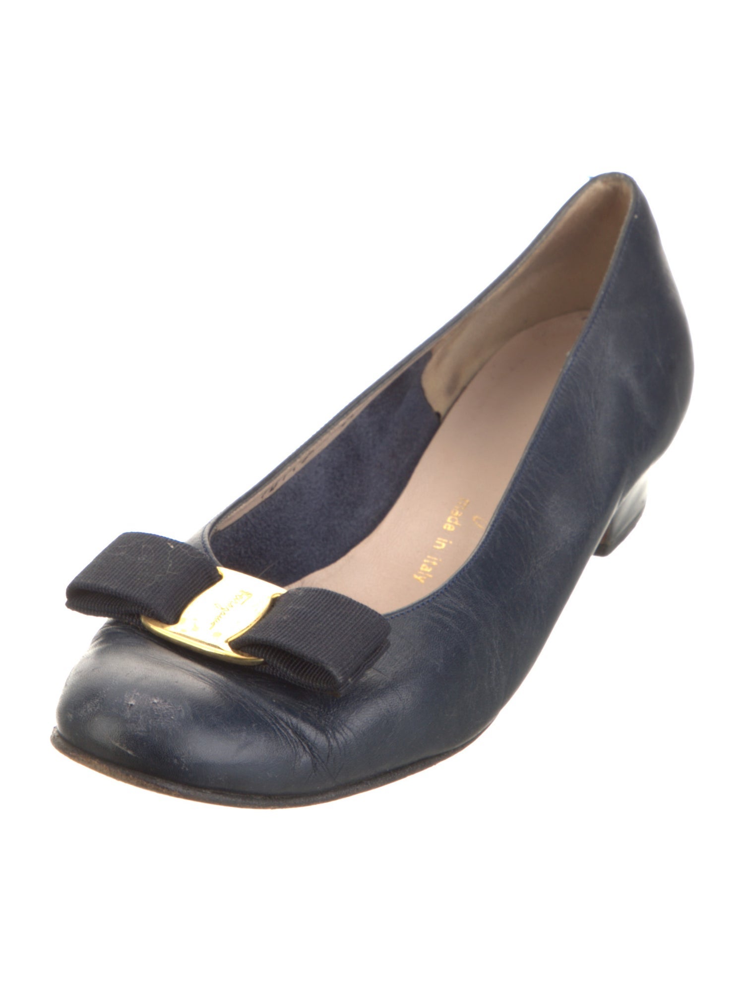 Salvatore Ferragamo Vara Bow Accent Leather Pumps