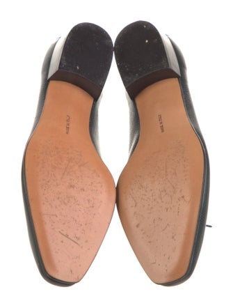 Salvatore Ferragamo Gancini Logo Leather Pumps