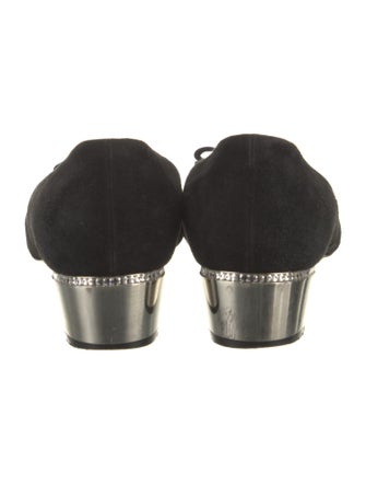 Salvatore Ferragamo Vara Bow Accent Suede Pumps