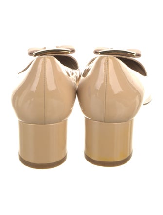 Salvatore Ferragamo Vara Bow Accent Patent Leather Pumps