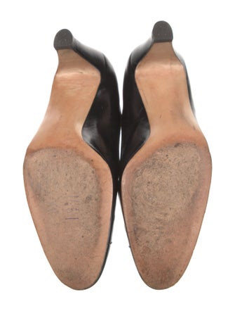 Salvatore Ferragamo Leather Pumps