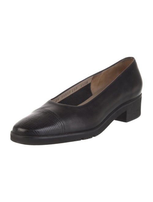 Salvatore Ferragamo Gancini Logo Leather Flats