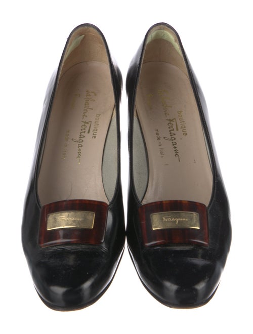 Salvatore Ferragamo Vara Bow Accent Patent Leather Pumps