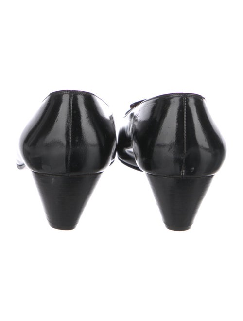 Salvatore Ferragamo Vara Bow Accent Patent Leather Pumps