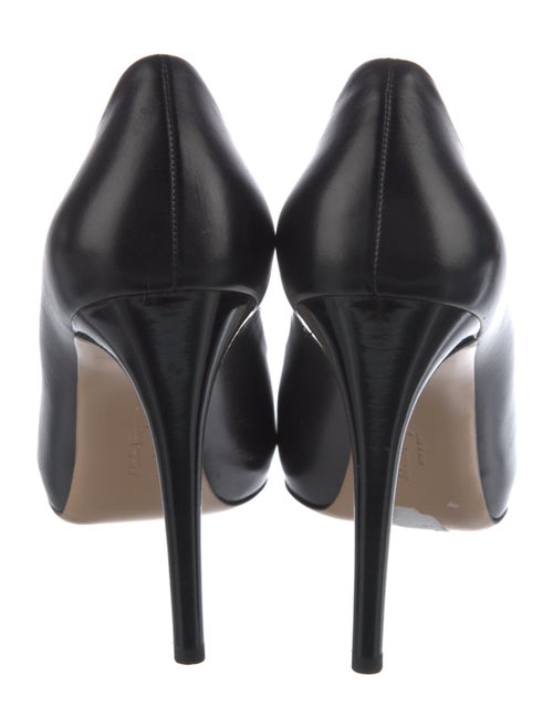 Salvatore Ferragamo Vara Bow Accent Leather Pumps