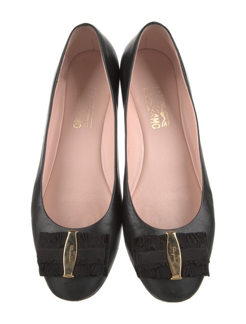 Salvatore Ferragamo Vara Bow Accent Leather Ballet Flats