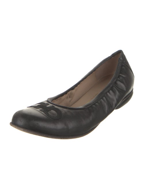 Salvatore Ferragamo Vara Bow Accent Leather Ballet Flats